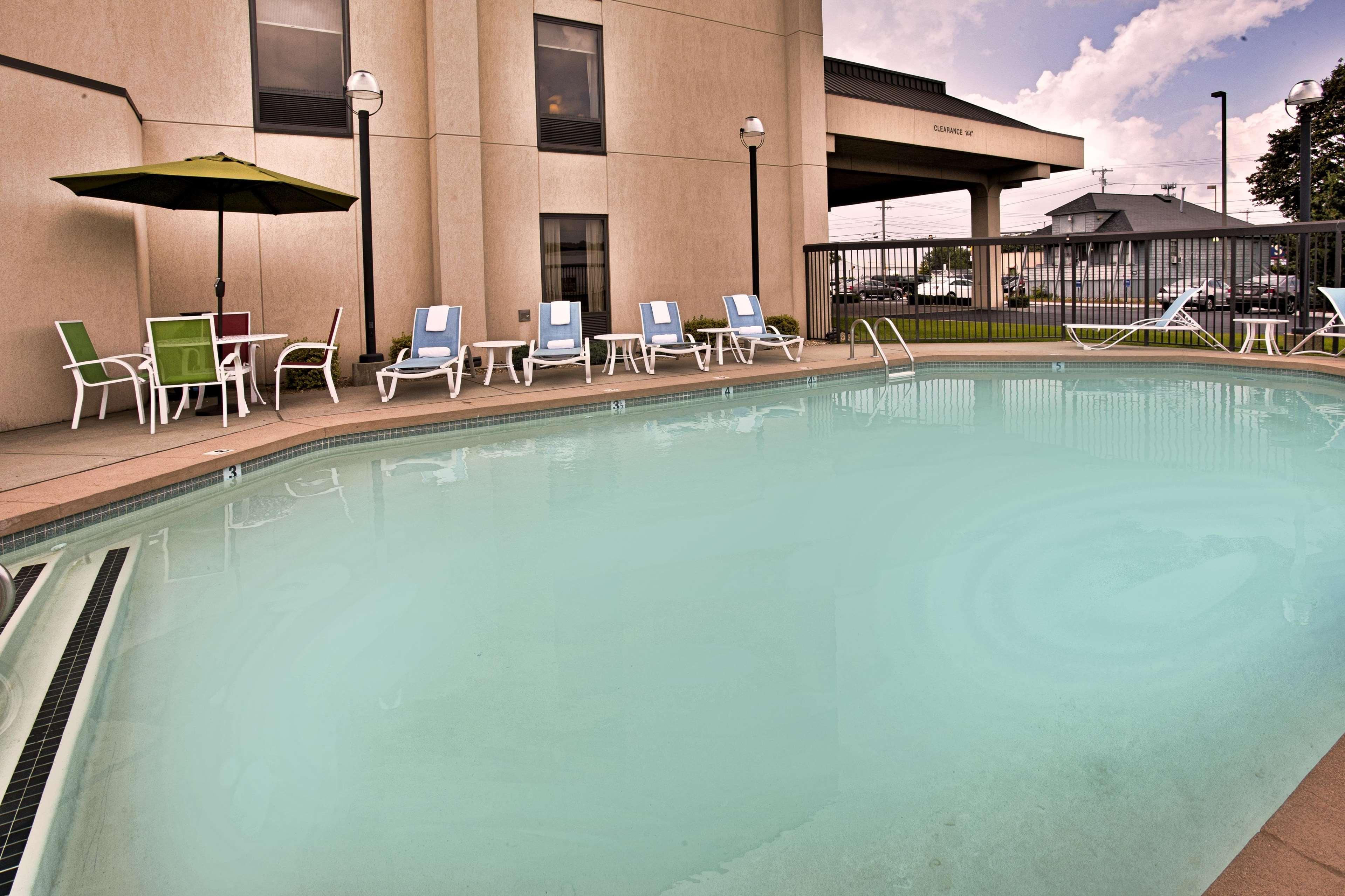 Hampton Inn Seekonk Eksteriør bilde